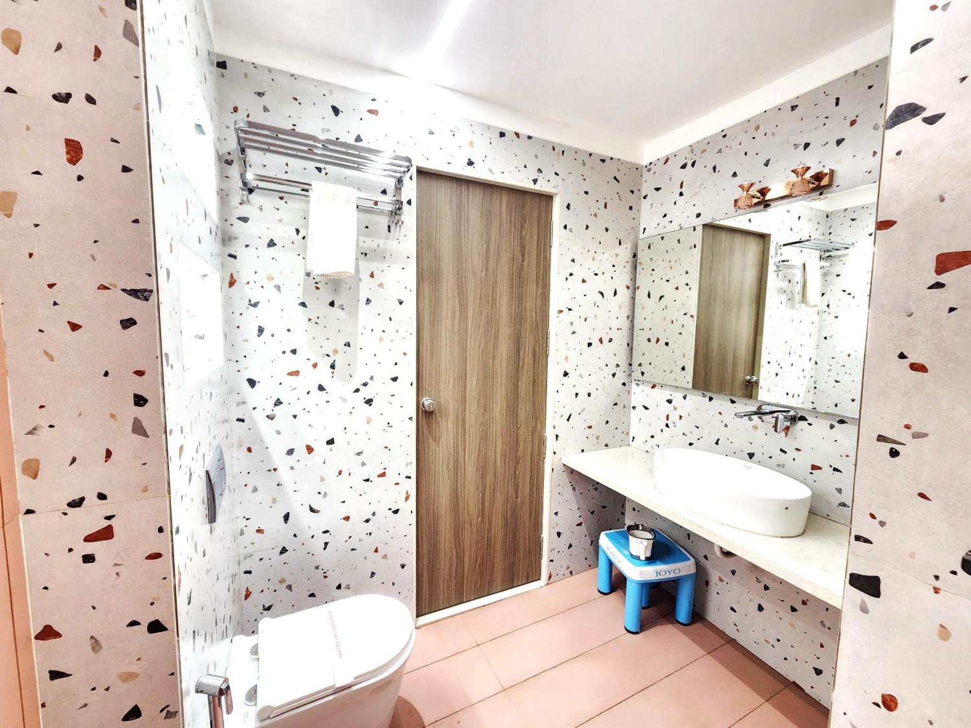 Hotel Statusinn, Ichalkaranji Экстерьер фото